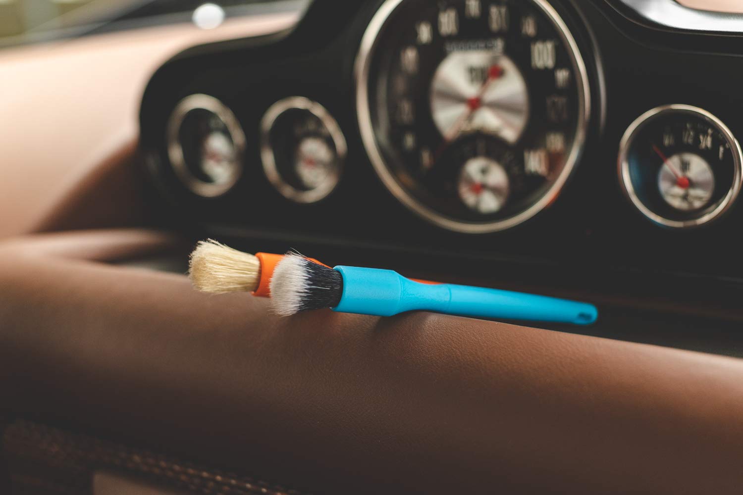 Detail Factory - Crevice Mini Detailing Brush Combo Kit - One Boar's Hair Brush + One Ultra-Soft Synthetic Brush, Heavy Cleaning Action for Small Spaces, Orange + Blue (2-Pack) - Image 6