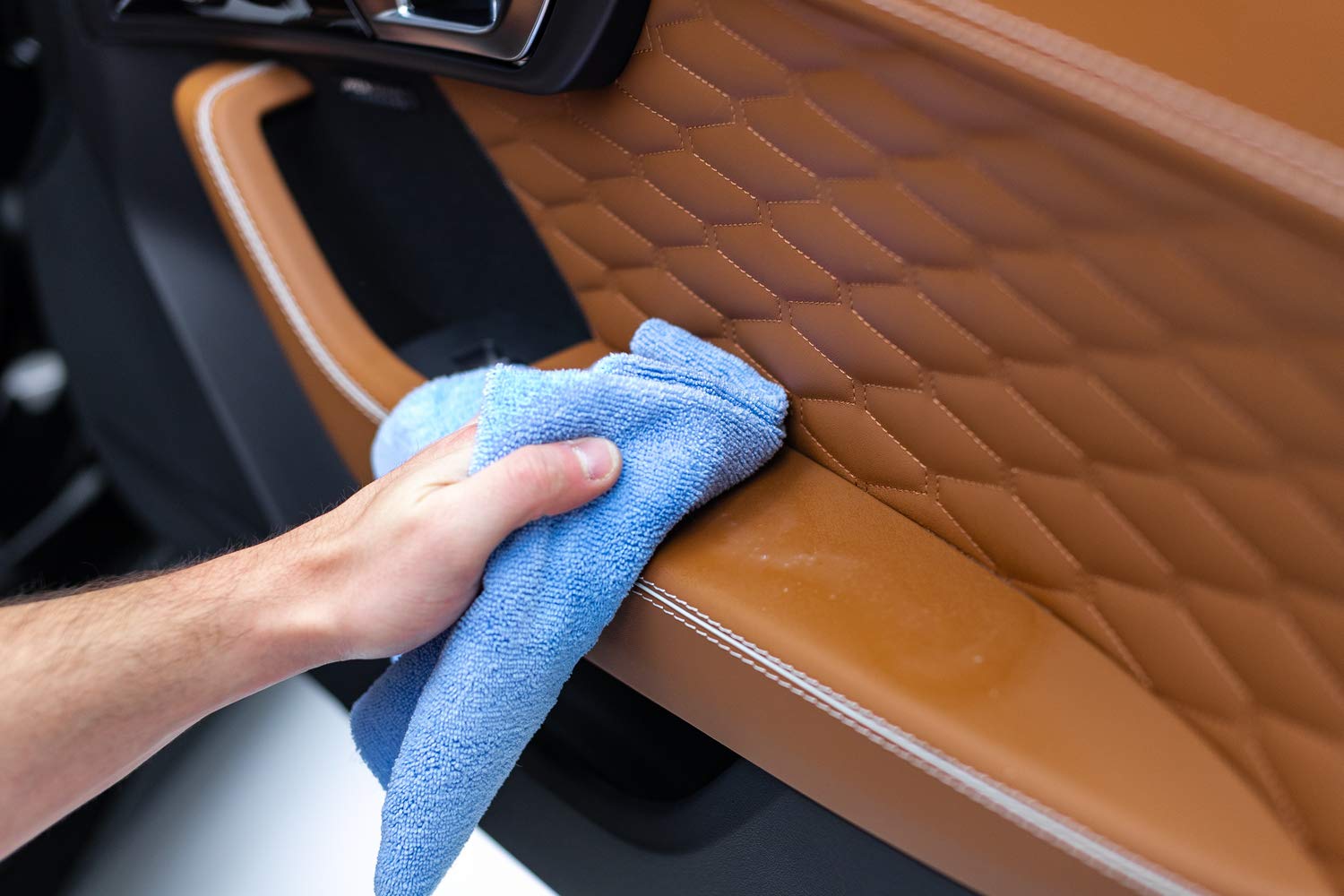 The Rag Company - Edgeless 300 - Microfiber Detailing Towels, Perfect for Removing Polishes, Sealants, and Glaze; Great for Interior Cleaning and Dirty Jobs; 300GSM, 16in x 16in, Light Blue (10-Pack) - Image 6